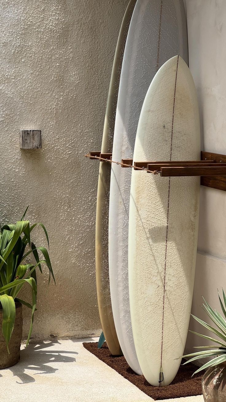 Surf Content for Ben Gravy